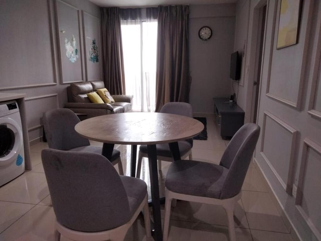 Host Assist Homestay By Ha I-City ชาห์อาลัม ภายนอก รูปภาพ
